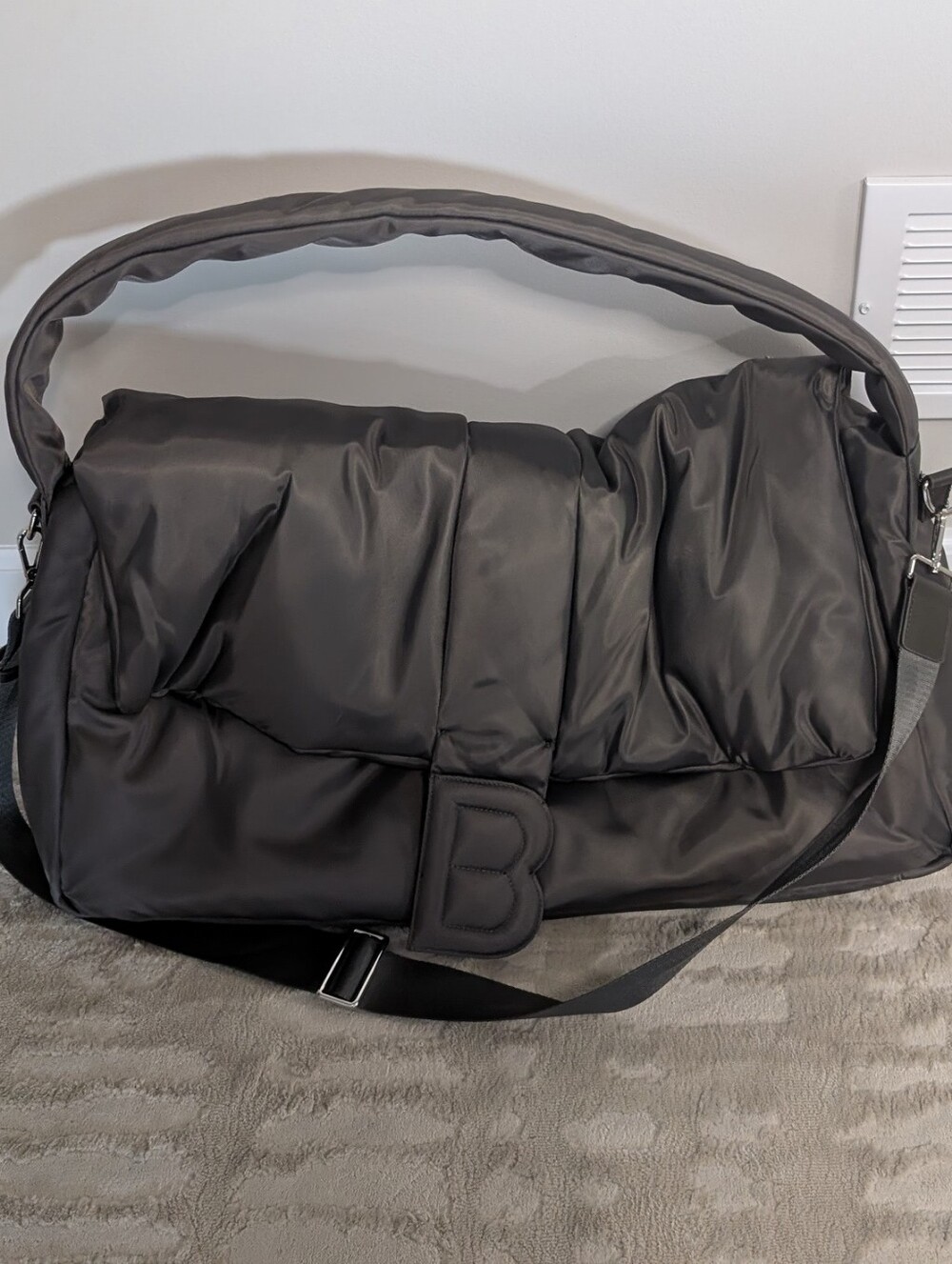 Brandon Blackwood Olive Green Nia Oversized Duffle - Picture 2 of 5